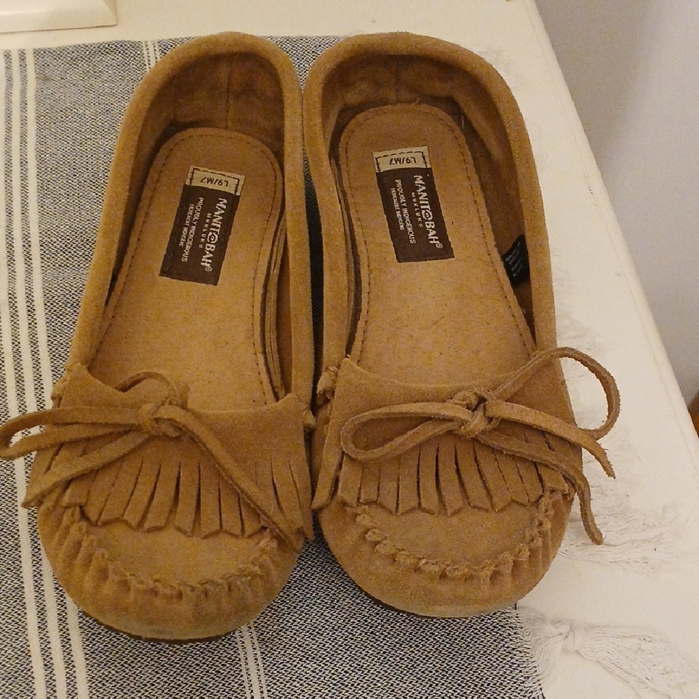 Minnetonka Brown Moccasins with Fringe and Bow